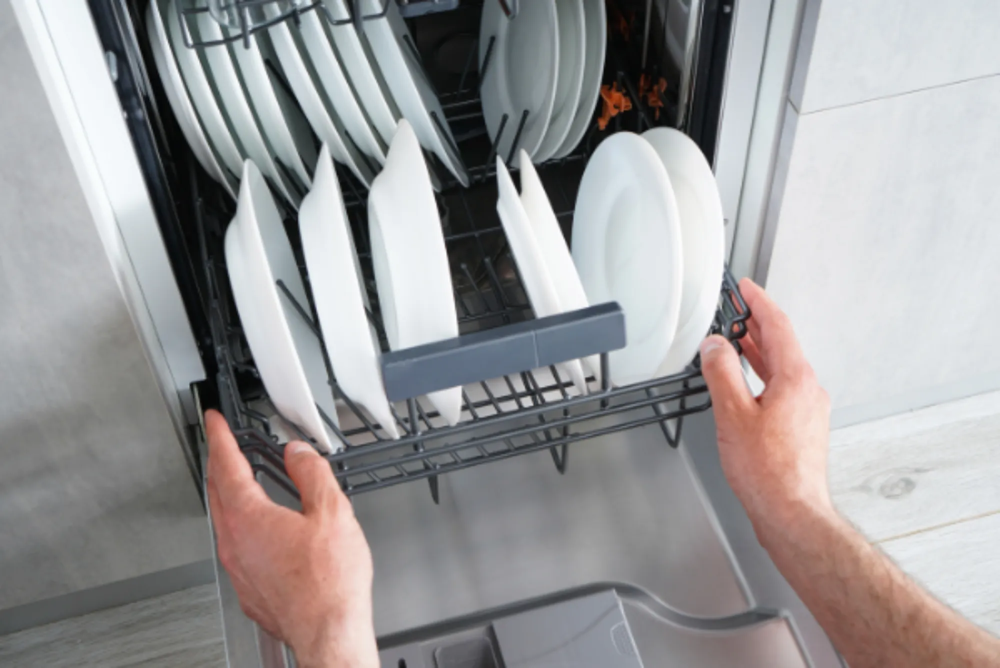 Why Dishwashers Leave Streaks on Glassware