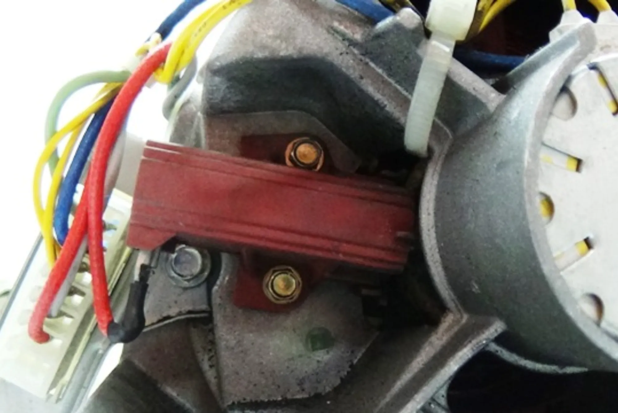 How to Repair Washing Machine Motor Brushes