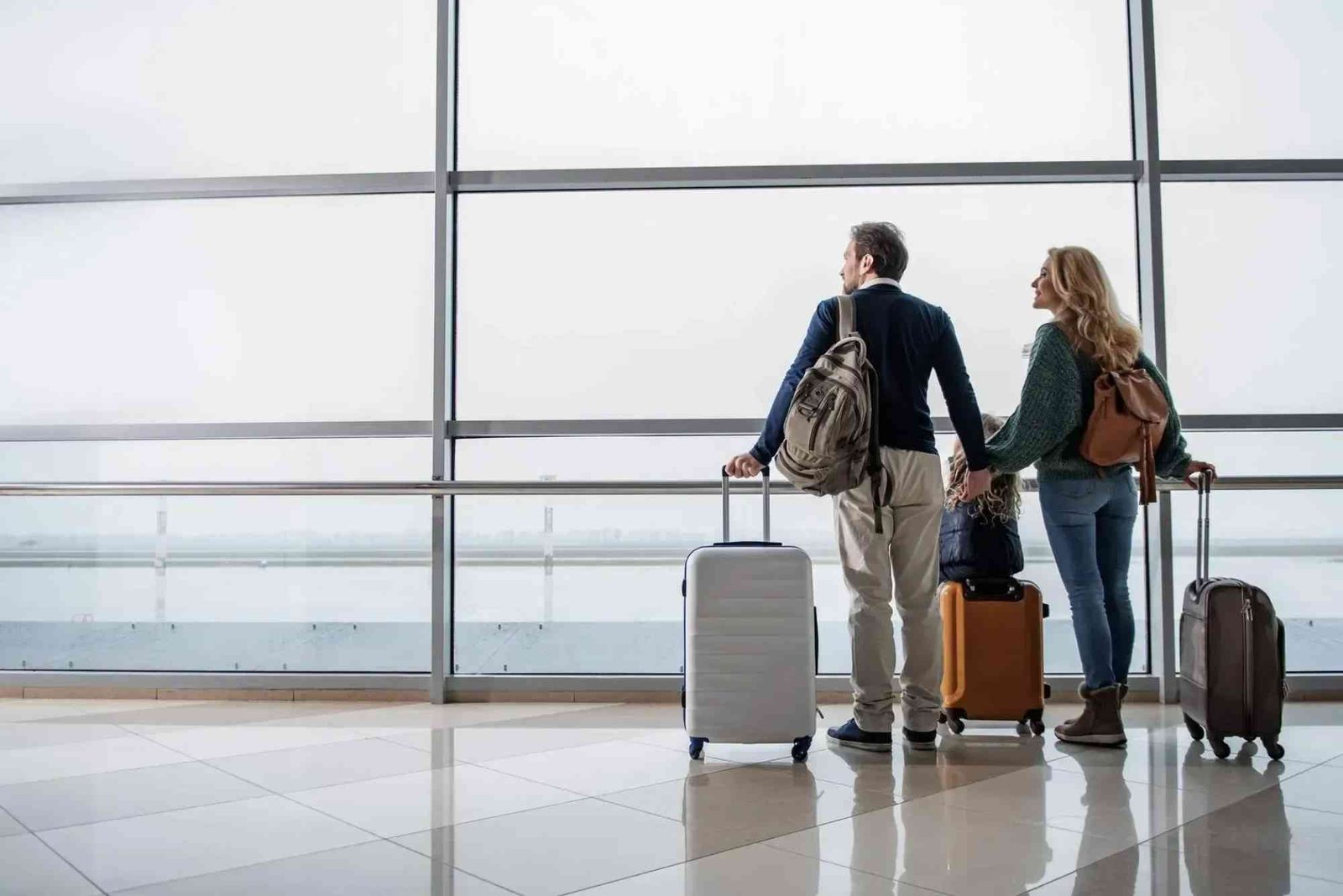 How to Navigate Airports Like a Pro